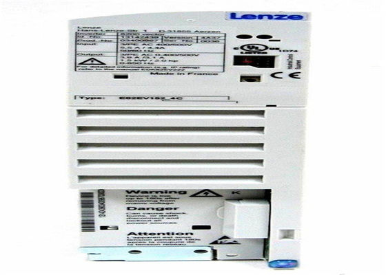 VEKTOR-FREQUENZUMRICHTER-ANTRIEB Lenze E82EV152K4C GAB 3 PHASE 400/500 VAC 50/60 Hz ein