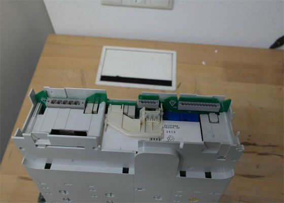 FAHREN variables Frequenzumrichter Lenze E94AMHE0244 SERVO 9400 REIHE 325/565/705 V DC 11.5-22 KV