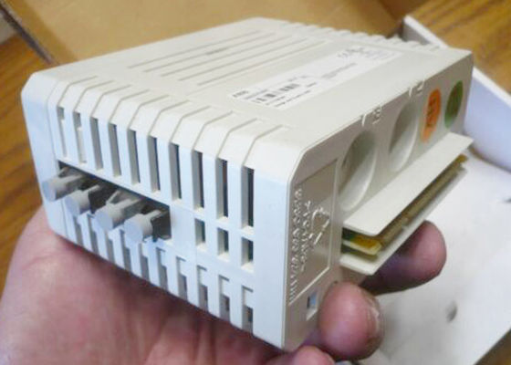 Gruppen-Modem S800 3BSE037760R1 TB840A Modulebus Input-/OutputKommunikationsschnittstellen