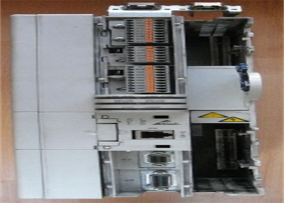 Lenze E94AMHE0074 SERVOANTRIEB EINGANGSSPANNUNG 3 PHASEN 325/565/705VDC