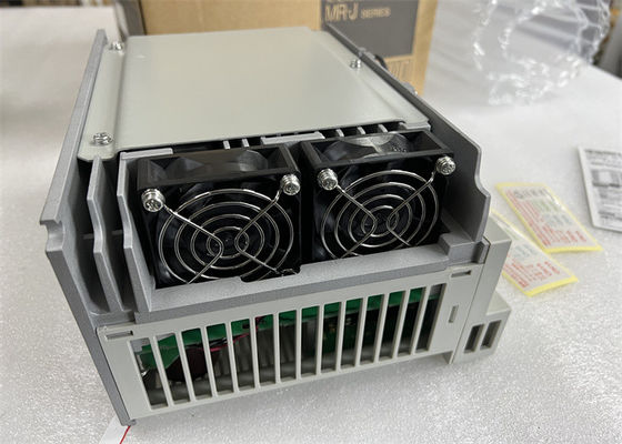 VERSTÄRKER MR-J2S-350B4 Mitsubishi Electric 3.5KW MR-J2S Servowechselstrom-Antrieb 350A 3-phasig