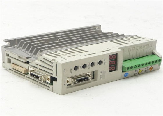 MITSUBISHI-Wechselstromservoverstärker MR-C10A 100W 200-230V 50/60Hz 0.85A industrieller Antrieb NEU