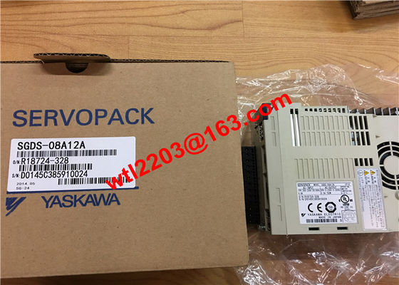 Fährt industrielles Servo 50/60HZ YASKAWA SGDS-08A12A SERVOPACK nagelneu