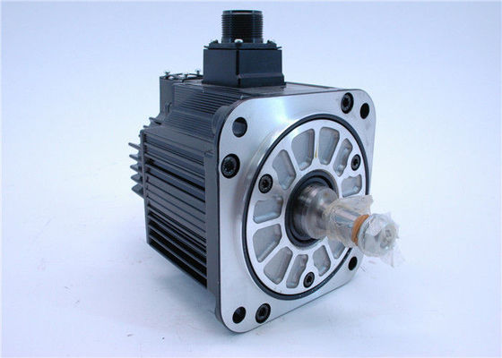 SGMG-05ASRCS 1PCS industrieller neuer und ursprünglicher Yaskawa Wechselstromservomotor neues 450W 3.8A