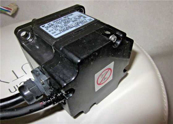 SGMP-01A312 100W 200V Wechselstromsynchroner Servomotor 3000RPM 2048PPR