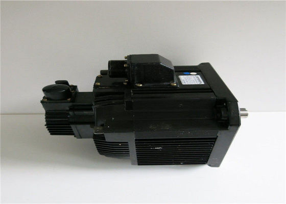 BYaskawa SGMDH-32A2A-YR13 Wechselstrom-synchroner Servo- Motor-3200W 200V 20.9A Wechselstromservomotor