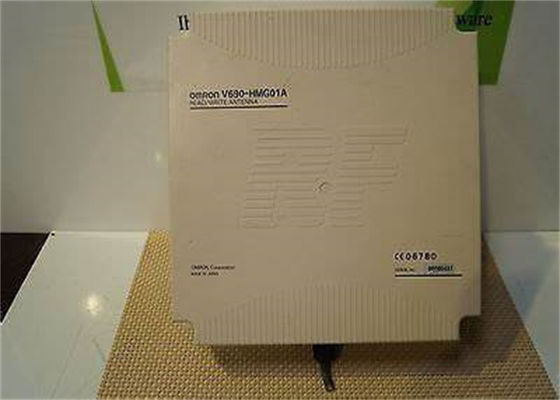 Omron V690-HMG01A ANTENNA/CONTROLLER programmierbarer Logik-Prüfer 2,4 Gigahertz PLC