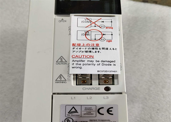 MR-J2S-70CP-S084 Mitsubishi industrielles Servo fährt 3PH 200-230VAC 50/60HZ 750W