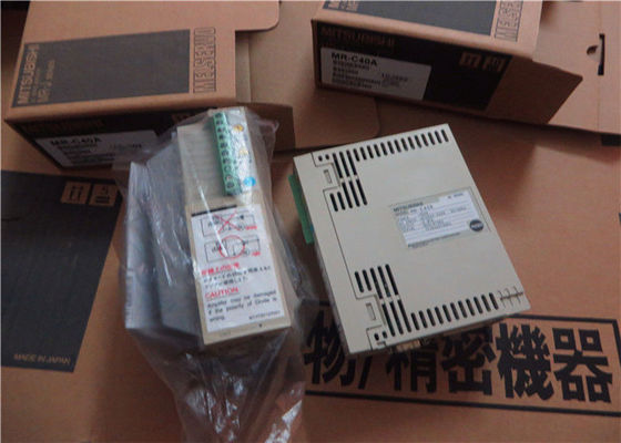Industrieller Servo-Antrieb MR-C40A-UE Mitsubishis 400W mit dem Motor HC-PQ43-UE 4.5AMP 230V NEU