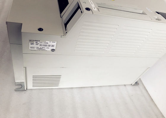 Industrieller Wechselstromservo-ANTRIEB MR-J2S-22KB MITSUBISHI-22KW 3 Phase Verstärker NEU auf Lager
