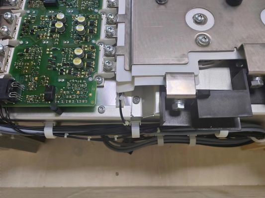 Siemens 6SL3352-1AE35-0AA1 510-750 V DC, 490 A Bewegungsmodul 3 Phasen malte Module