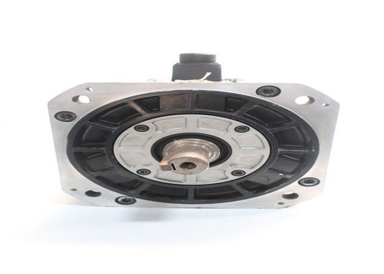 SGMDH-45A2B-YR12 industrieller Yaskawa Servomotor 1500rpm 32.4a 200v-ac 4500w 28.4nm