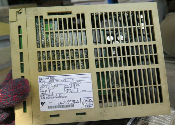 SGDM-08AC-SD2M   Elektrischer Servo-Antrieb Yaskawa Yaskawa gab 5.7AMPS SERVOsatz 800Watt aus