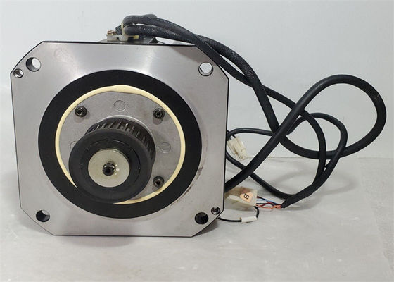 YASKAWA SGMDH-06A2A-YR13 AMPERE 2000 WECHSELSTROM-SERVOmotor550 W 4,0 U/MIN