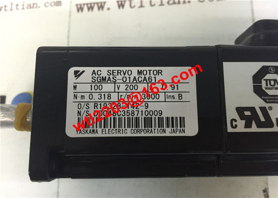 Yaskawa Wechselstromindustrieller Servomotor SGMAS-01ACA61 100W 200V NAGELNEU