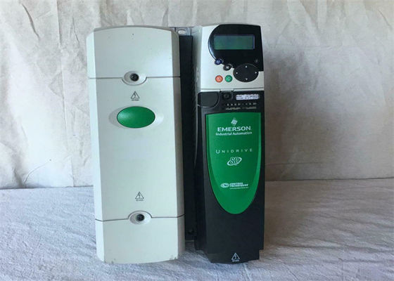 Steuerungstechniken UNIDRIVE SP3203 EMERSON Industrial Automation 3 Phase 20HP Wechselstrom-Motorantrieb