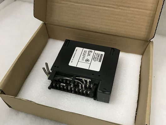 Achse GEs IC693APU302 2, die Modul (APM) in Position bringt 24 Stift-Input-/Outputverbindungsstück 3 Fuß 1 Meter