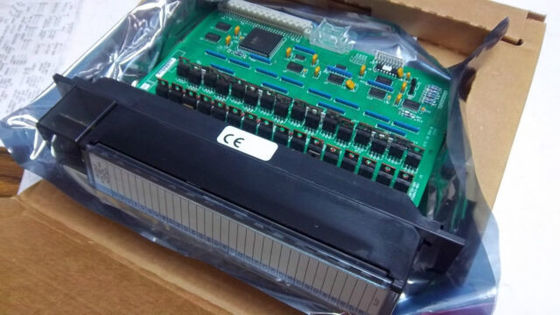 GE IC697MDL753 ist ein 5/48 Volt DC, Ausgabemodul 0,5 Ampere negativer Logik- von32-point