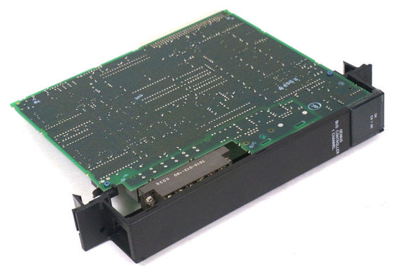 90-70 Reihen GEs IC697BEM731 umfassen 30 Tropfen pro Kanal CPU, die LED blinkt