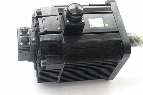 SGMRS-44A2A-YR21 Yaskawa SERVObewegungswechselstrom-SIGMA S-AXIS 38.1A InsF 1500r/min 200VAC 4400W