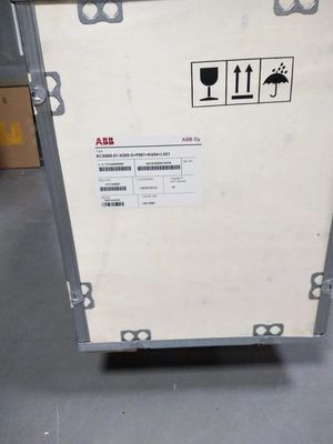 ABB ACS800-04-0260-2 200kW 445A Frequenzumrichter Einantriebsmodule 205 kg