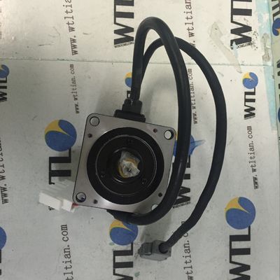 SGM-02UW14E Yaskawa 17bit Absolute Encoder SERVO MOTOR 100W 0.89A Neues in der Box