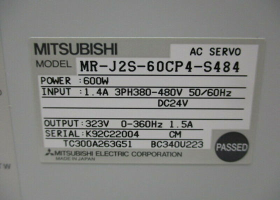 MR-J2S-60CP4-S484 Mitsubishi Gleichspannungs-Servoantrieb Industrieverstärker 600W 1.4A Ausgang 323V