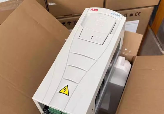 ABB ACS510-01-246A-4 132 kW 170 kV·A 3 Phasen 50/60HZ Wechselstrom 380-480V 245A