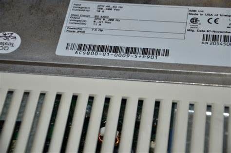 ABB ACS800-01-0075-3+P901 75 kW Frequenzwandler 100 A Icont.max 145A