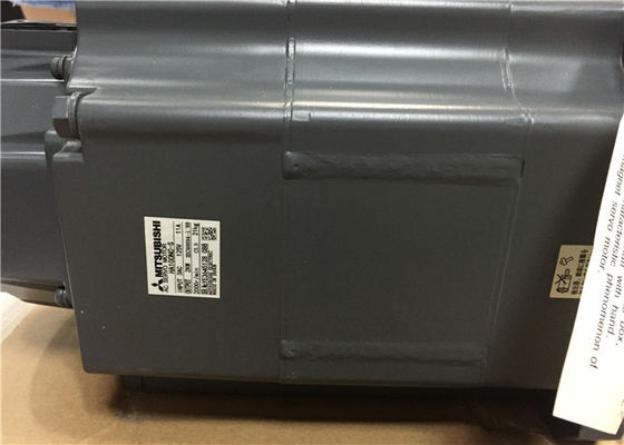 Mitsubishi CNC Servomotoren HA100NC-S 2,0 kW Elektromotor für die M500-Serie