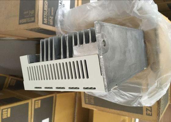 2 kW Mitsubishi Servo Verstärker MR-J2S-200CL programmierbar 3-phasige Industrieantriebe 200V