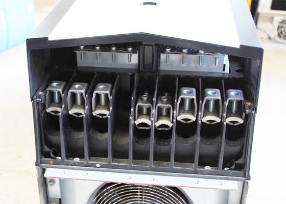 ACS880-01-169A-3 3ABD00035952-D Industrieantrieb 90KW 169A Neues