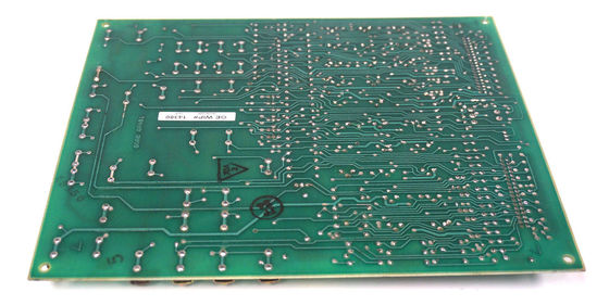 DS3800DGRD ist eine Hilfskarte, die von General Electric der Speedtronic Mark IV-Serie von Turbinensteuerungen produziert wurde.