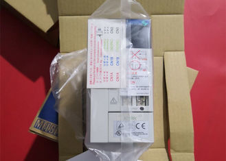 MR-J2S-40A1 Mitsubishi Elektro-Industrie-SERVO-Verstärker 400W Wechselstromantrieb 170V 2.8A