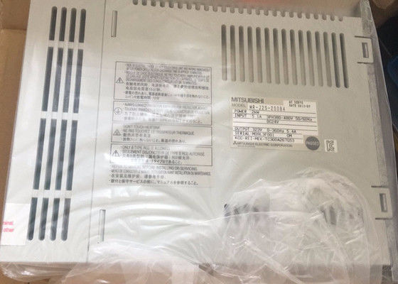 Mitsubishi MR-J2 Serie 2kW Servo Verstärker MR-J2S-200B4 Industrieantrieb NEUE