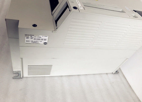 22 kW Mitsubishi Wechselstrom-Servomotor-Treiber MR-J2S-22KB MR-J2S-22KB4 Industrieverstärker