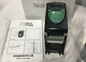 Steuerungstechniken SKA1200055 Commander SK-Serie Wechselstromumrichter für 0,55 kW (0,75 PS) 230 V 3 Ph