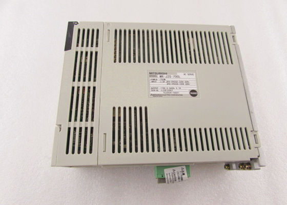 Japan MITSUBISHI Electric 750W Wechselstrom-Servoverstärker MR-J2S-70CL Industrie-Servoantrieb Neues