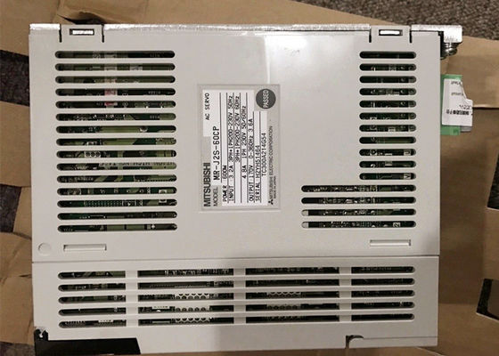 Japan Mitsubishi Industrial AC Servo-Treiber MR-J2S-60CP Leistung 600w elektrischer Verstärker NEW