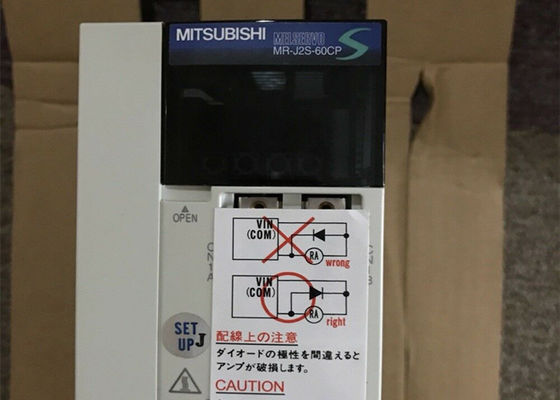 Japan Mitsubishi Industrial AC Servo-Treiber MR-J2S-60CP Leistung 600w elektrischer Verstärker NEW