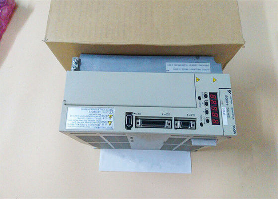 Neuer SGDH-30AE Yaskawa Sigma II Original-Servoverstärker 0,5 KW