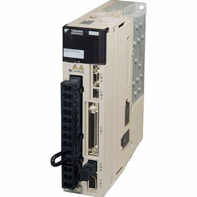 Yaskawa SGDS-10A32A 3 PHASE 15 AM 200 VAC 3000 WATT 4 PS Leistungsverstärker