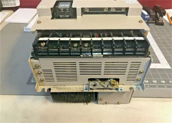 Yaskawa Sgdb Serie 32a 3 Phase Sgdb-60dv Neuer AC-Servoverstärker