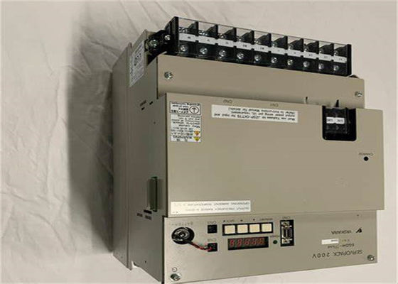 Neue Yaskawa SGDH-75AE 200-230V Wechselstrom-Servo-Antriebe in Originalpackung