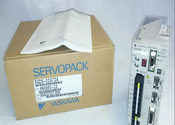 Yaskawa SGDS-02A72A 200-230V Spannungs-Servo-Antriebe neu im Original