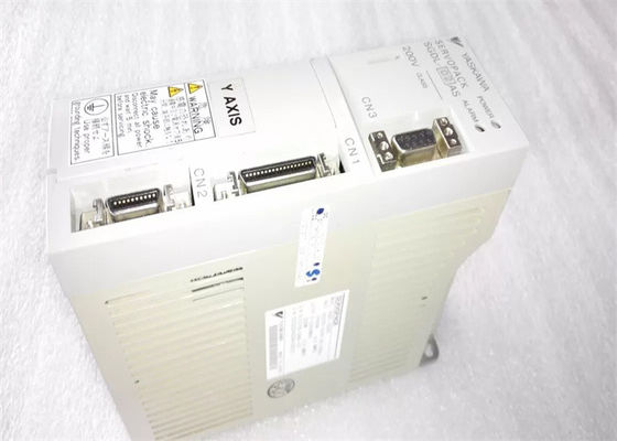 Brandneue Yaskawa SGD-02AS Servo-Antriebe 230V 200W im Original