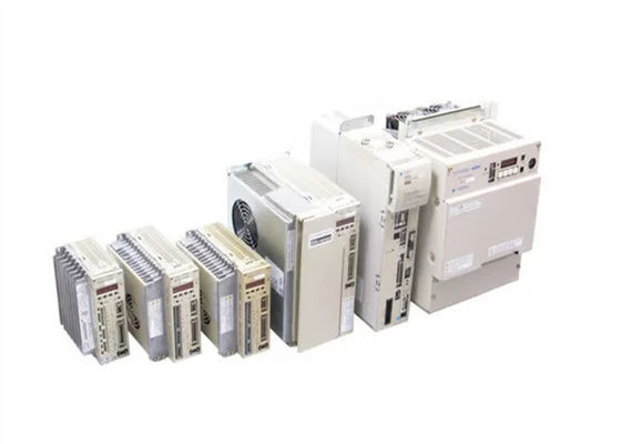 Yaskawa SGDM-04AC-SD2B Wechselstromverstärker Neuer in Original 230V