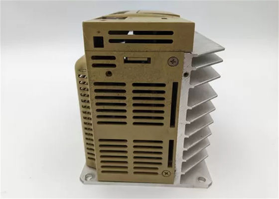 Yaskawa Brand Neuer SGD-08ASY25 AC Servo Verstärker Neuer im Original