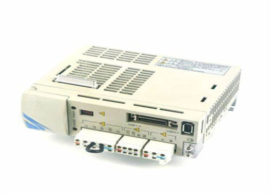 Yaskawa SGDG-04GT Wechselstrom-Servoverstärker 0,4kw 230V Neues Original