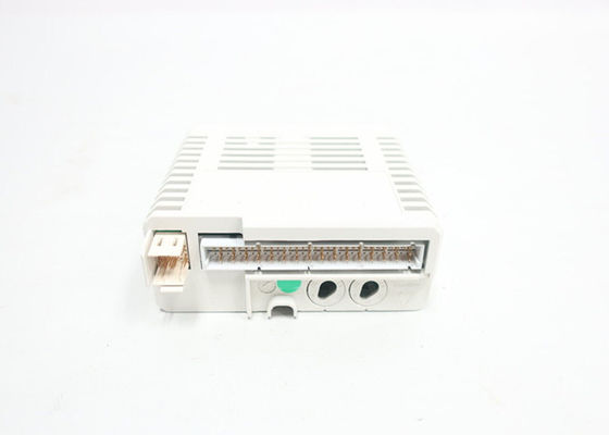 ABB DI830 3BSE013210R1 Digitale Eingabe 24V SOE 16 ch I-O-Modul